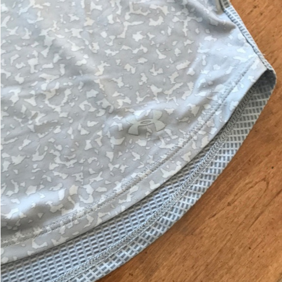 Under Armour Tank - Picture 2 of 3